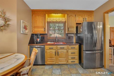 7 Dogwood Lane Newington CT 06111
