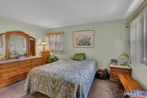 7 Dogwood Lane Newington CT 06111