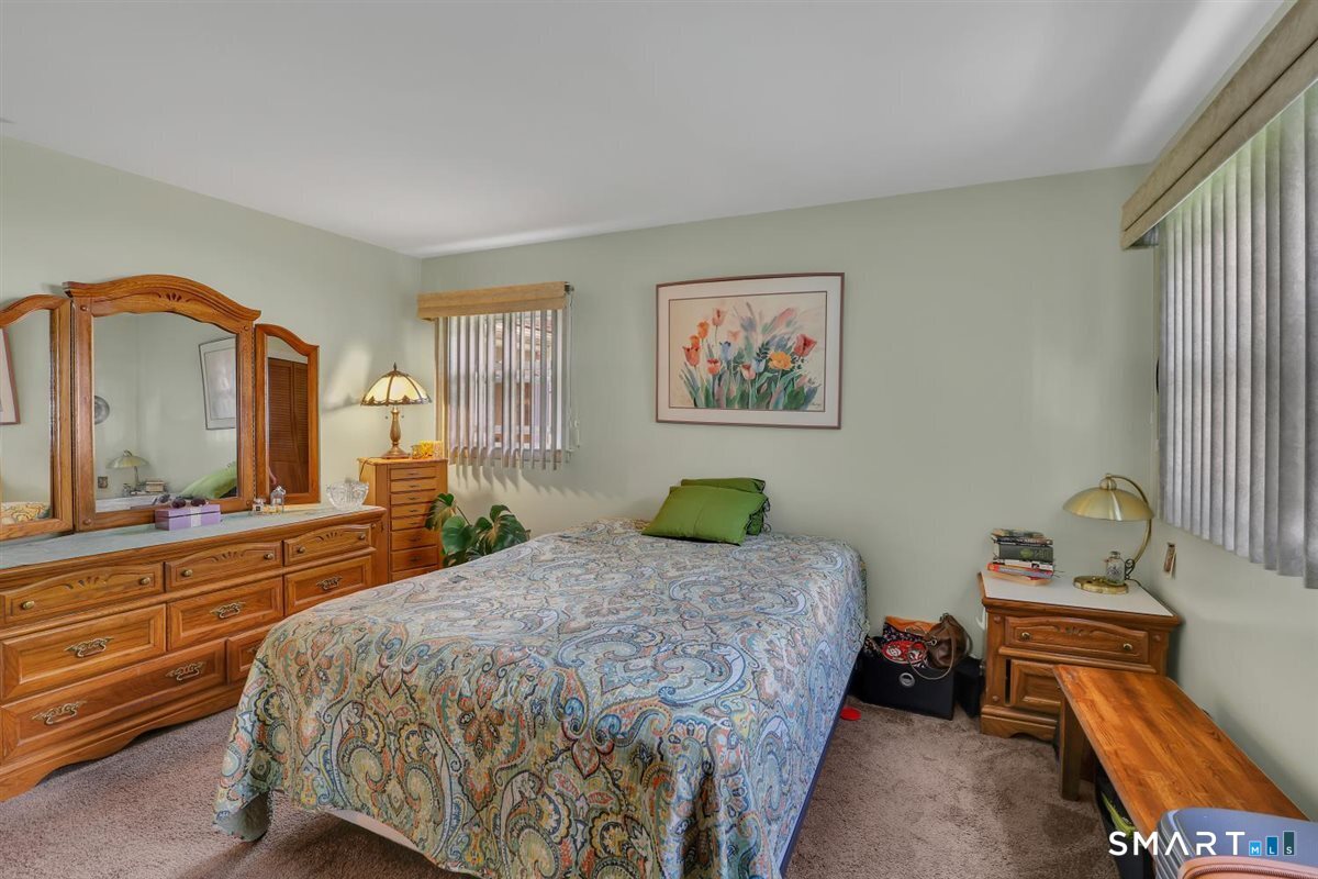 7 Dogwood Lane Newington CT 06111