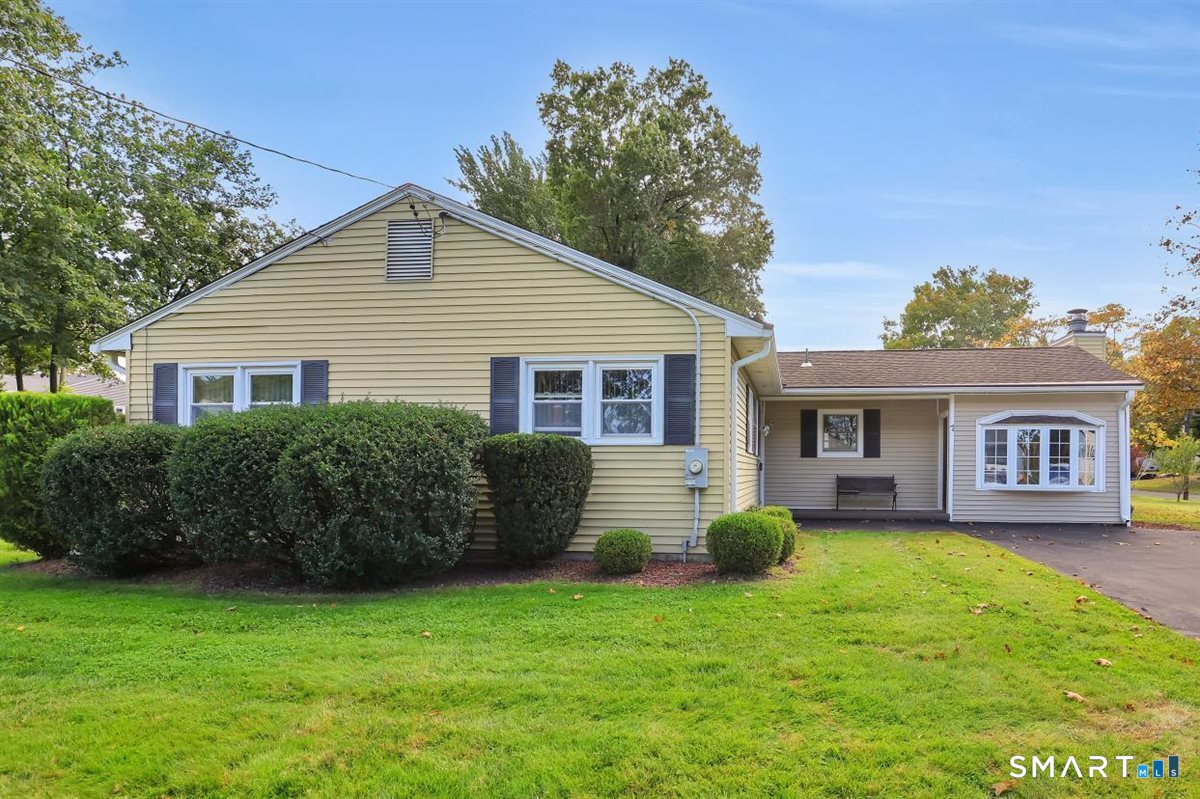 7 Dogwood Lane Newington CT 06111