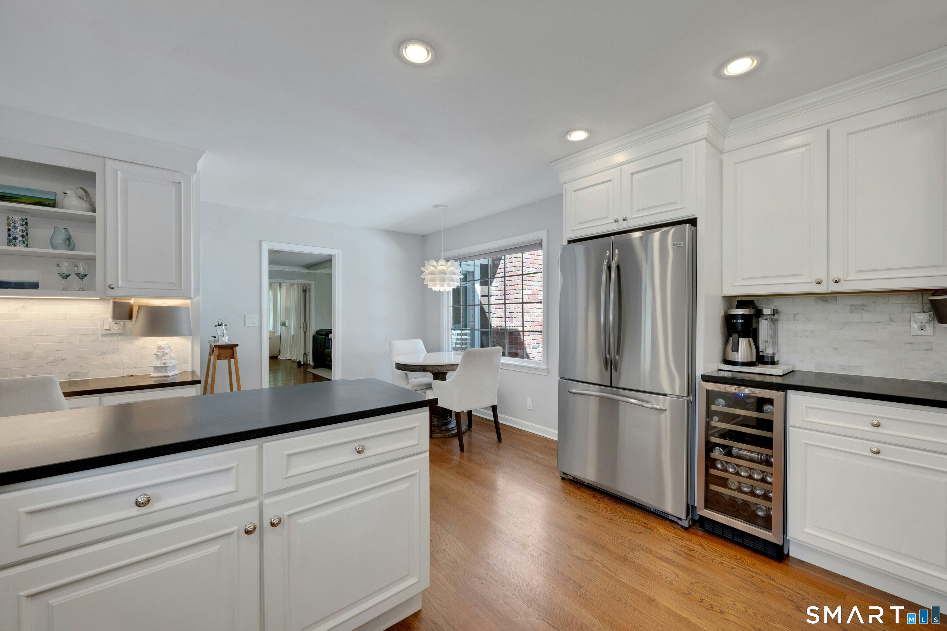 6 Stoneleigh Square Fairfield CT 06825