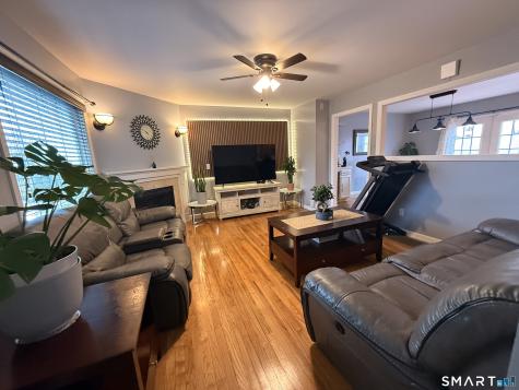 47 Oronoque Trail Shelton CT 06484