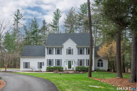 54 Bear Run Woodbury CT 06798