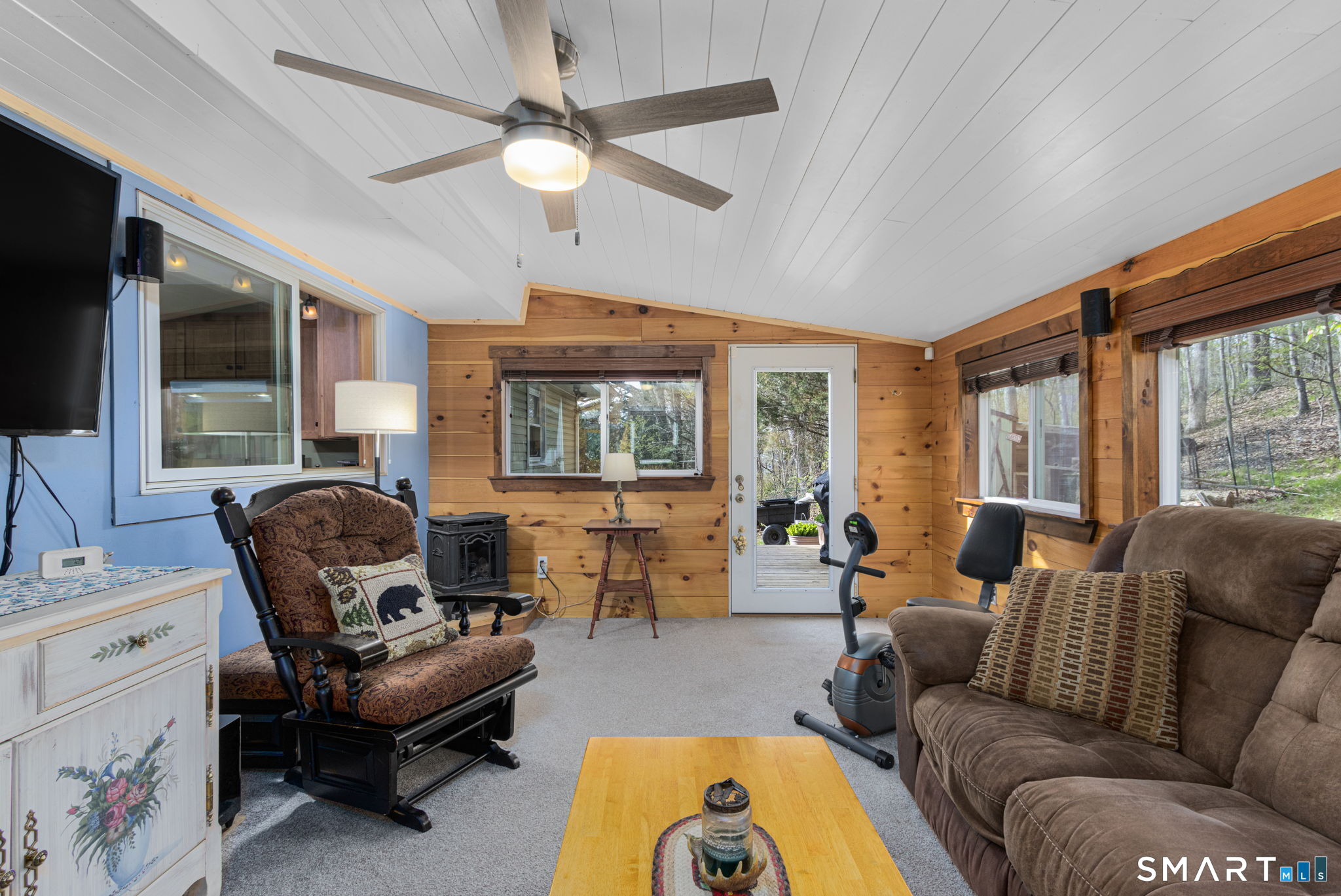 34 Robert Avenue Killingly CT 06239