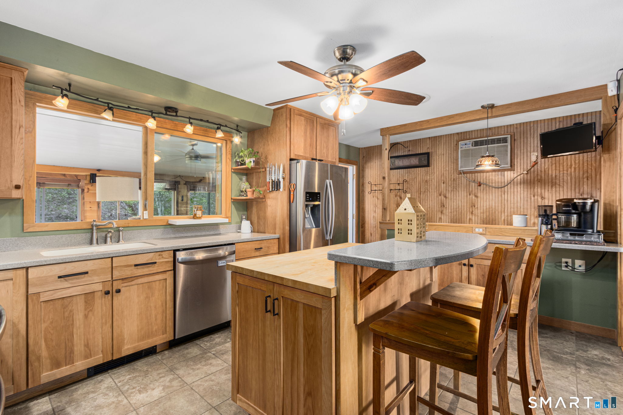 34 Robert Avenue Killingly CT 06239