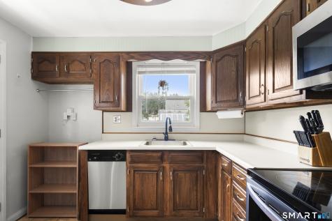4 Eleanor Road East Hartford CT 06118