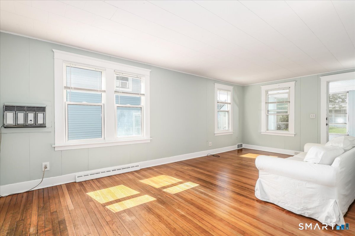 105 Grove Place West Haven CT 06516