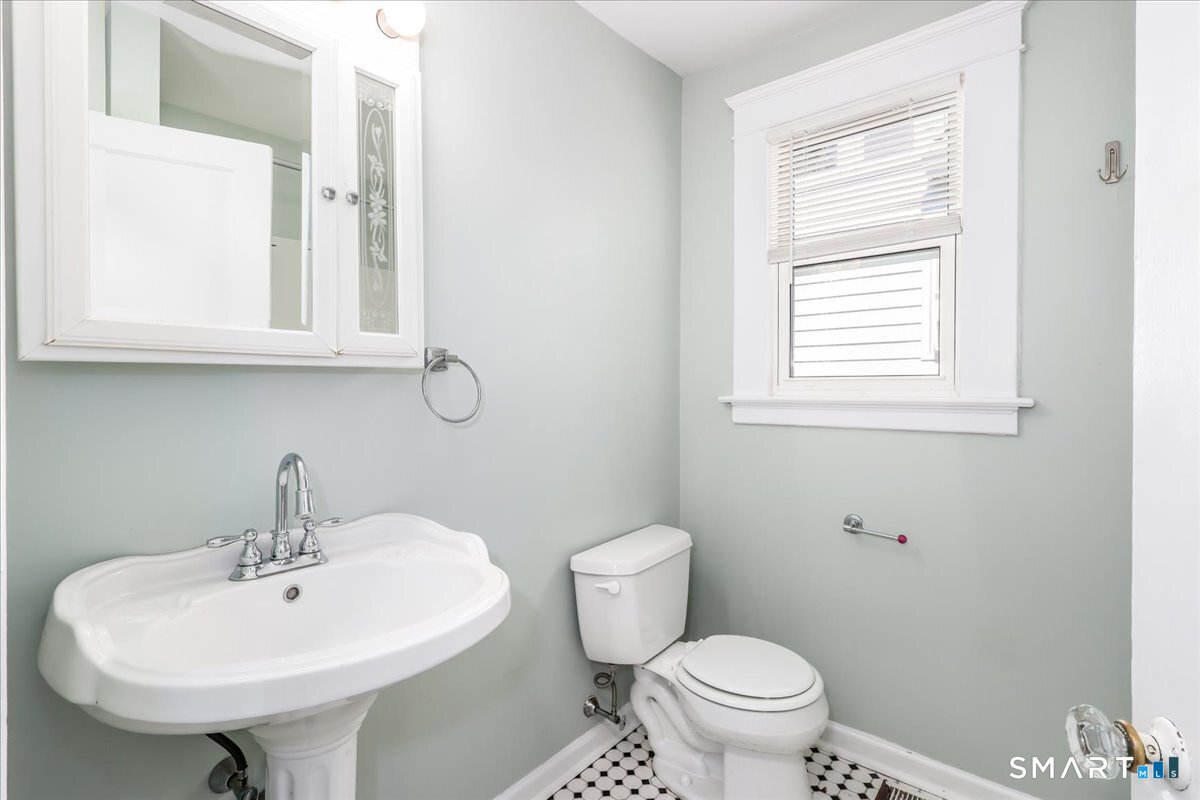 105 Grove Place West Haven CT 06516