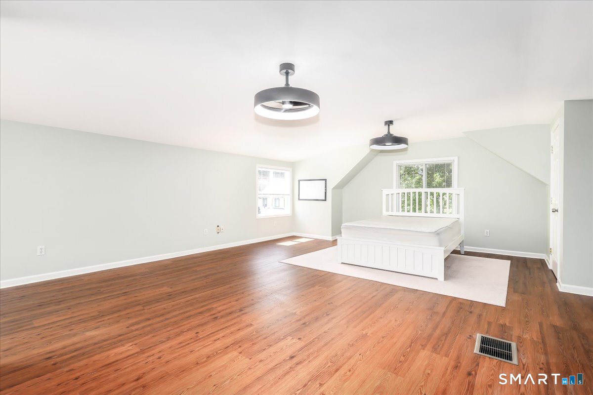 105 Grove Place West Haven CT 06516