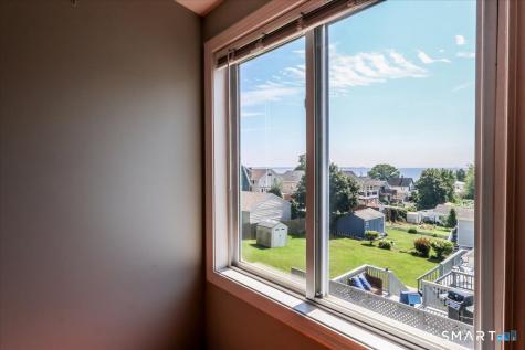 105 Grove Place West Haven CT 06516