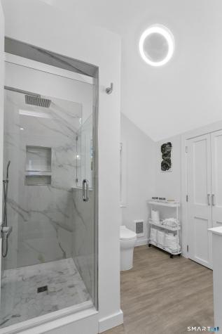 97 Fayerweather Terrace Bridgeport CT 06605