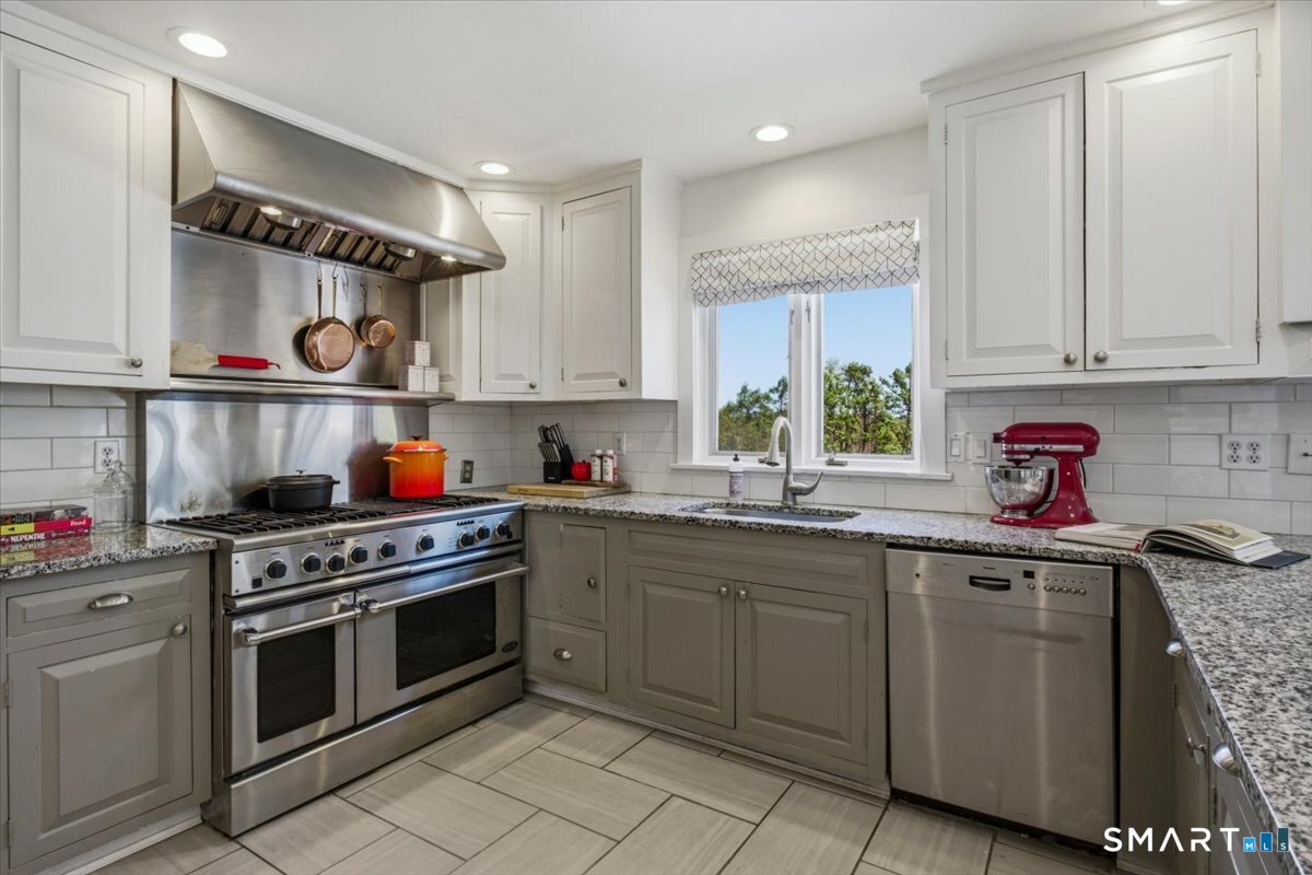 25 Highmeadow Lane Roxbury CT 06783