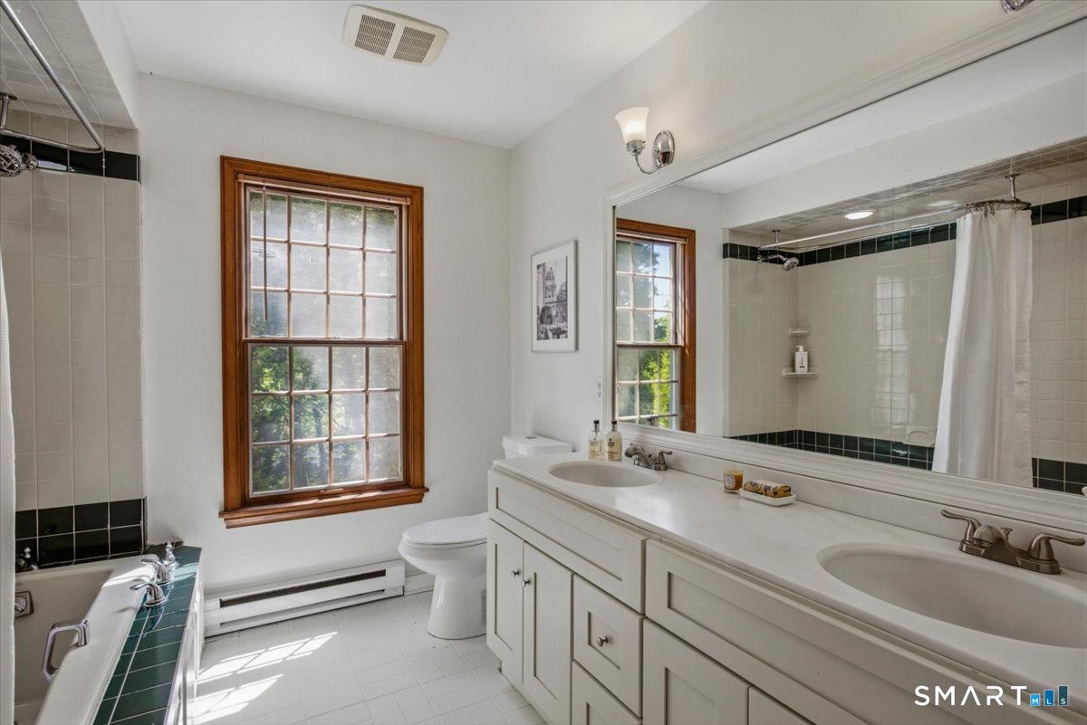 25 Highmeadow Lane Roxbury CT 06783