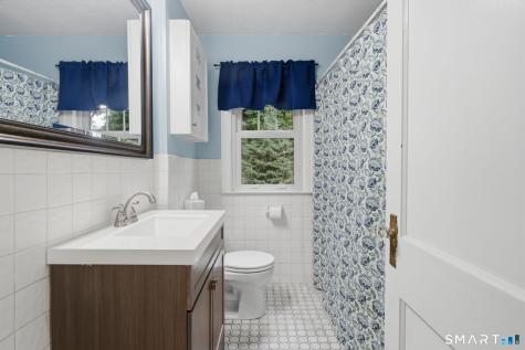 84 Lakeview Avenue Cheshire CT 06410