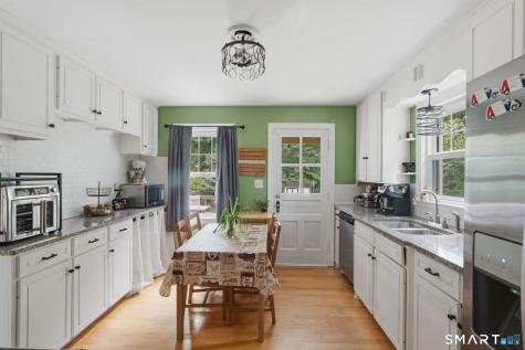 84 Lakeview Avenue Cheshire CT 06410