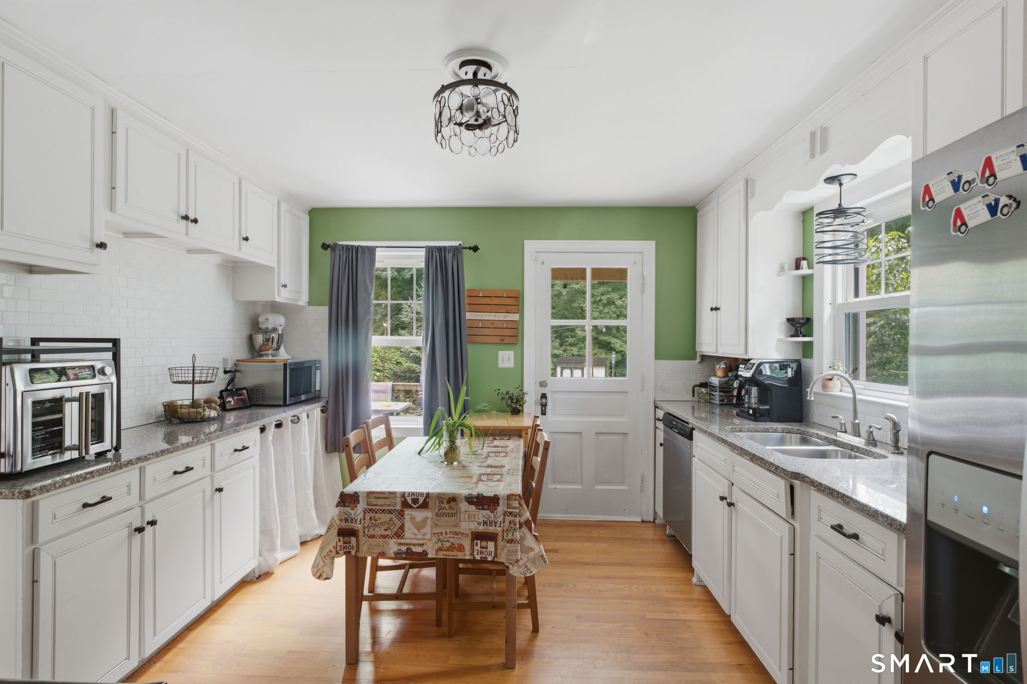 84 Lakeview Avenue Cheshire CT 06410