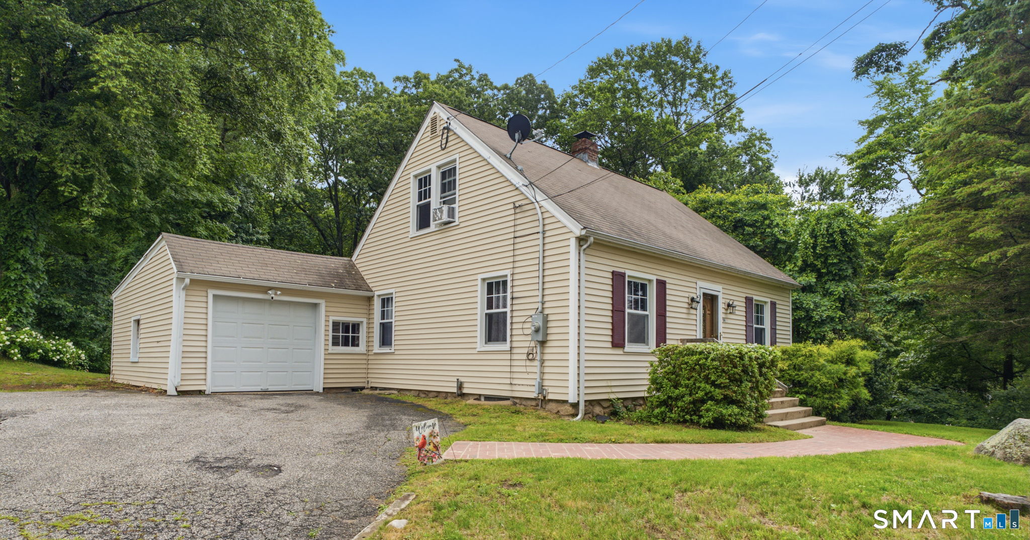 84 Lakeview Avenue Cheshire CT 06410