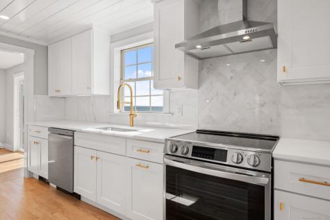 25 Division Street Waterford CT 06385