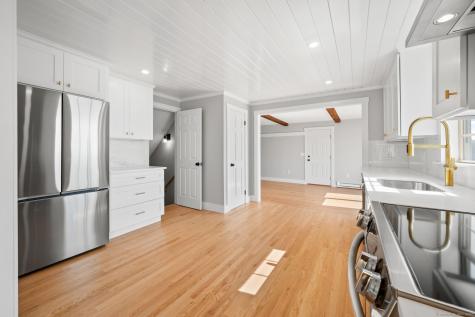 25 Division Street Waterford CT 06385