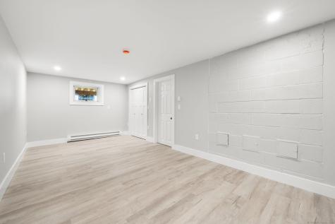 25 Division Street Waterford CT 06385