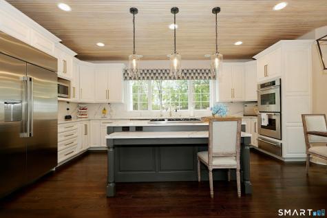 146 Tanton Hill Road Ridgefield CT 06877