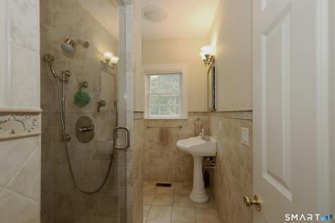 146 Tanton Hill Road Ridgefield CT 06877