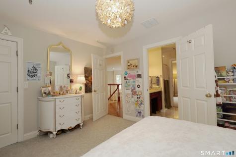 146 Tanton Hill Road Ridgefield CT 06877
