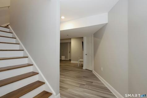 146 Tanton Hill Road Ridgefield CT 06877