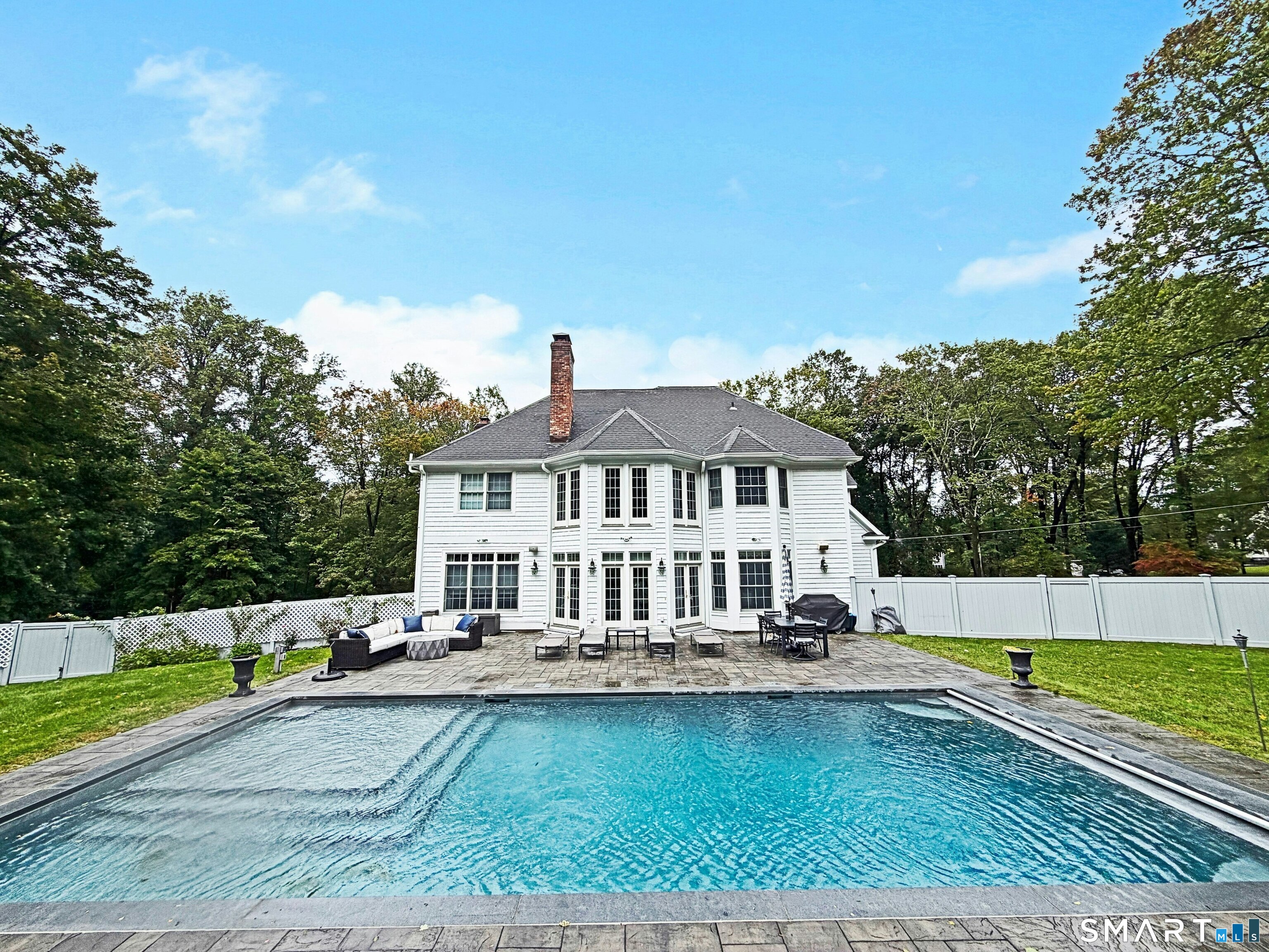 146 Tanton Hill Road Ridgefield CT 06877