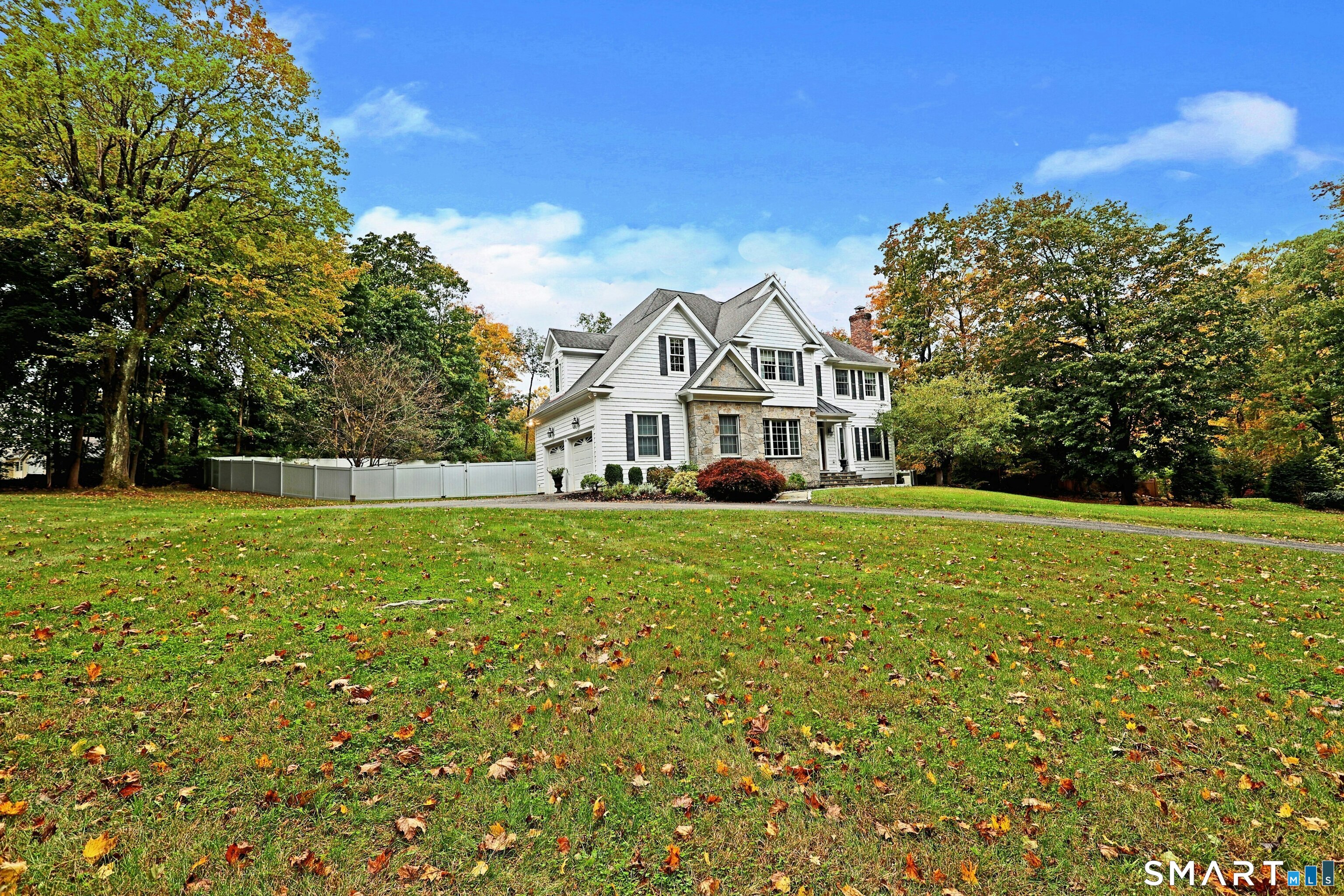 146 Tanton Hill Road Ridgefield CT 06877