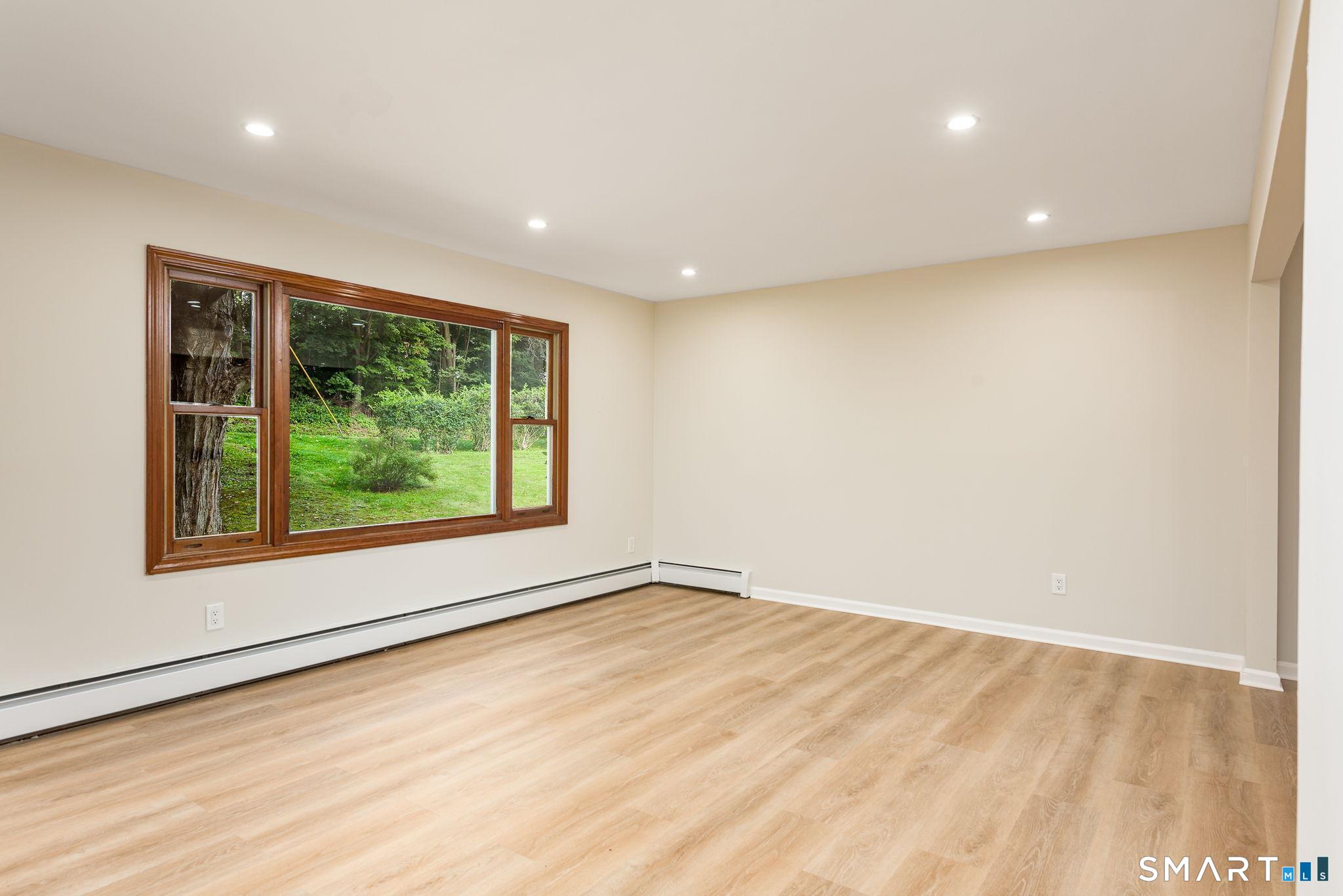 77 Evergreen Avenue Hamden CT 06518