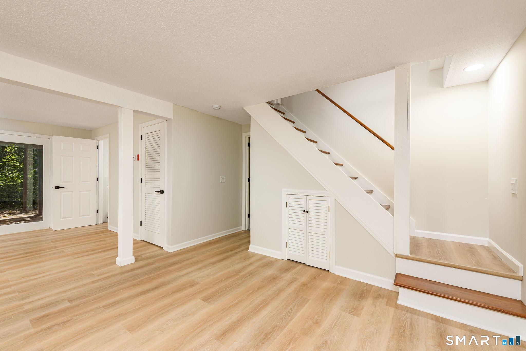 77 Evergreen Avenue Hamden CT 06518