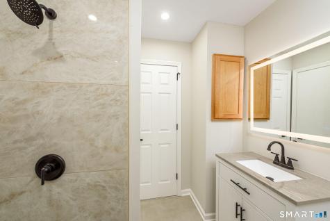 77 Evergreen Avenue Hamden CT 06518