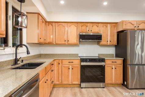 77 Evergreen Avenue Hamden CT 06518
