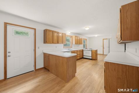 8 Margaret Terrace Wolcott CT 06716