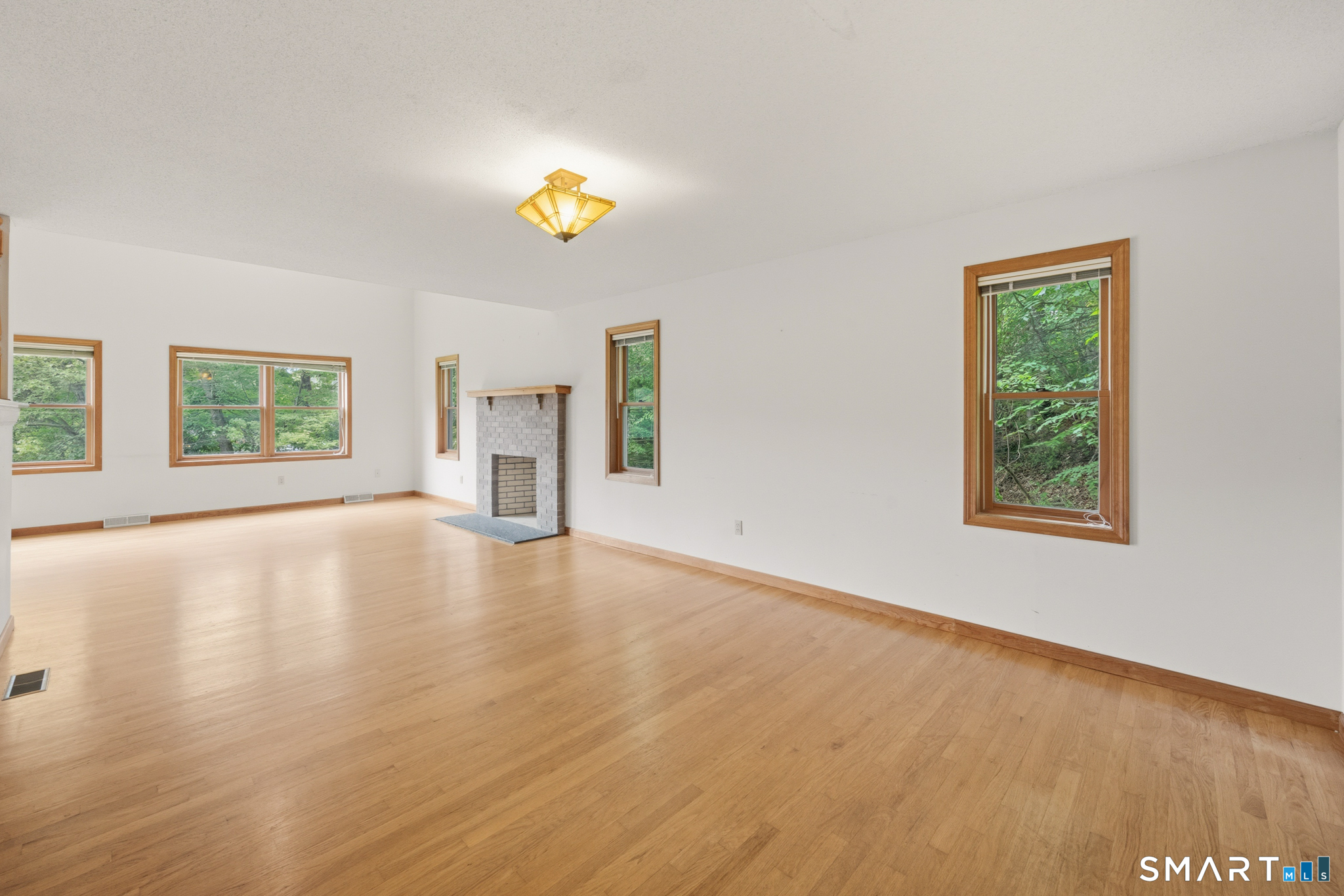 8 Margaret Terrace Wolcott CT 06716