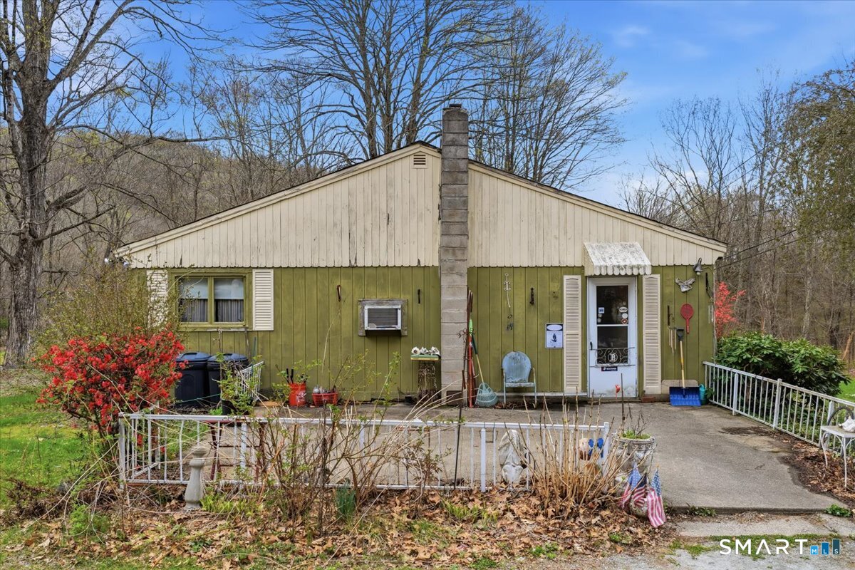 102 South Road Bozrah CT 06334