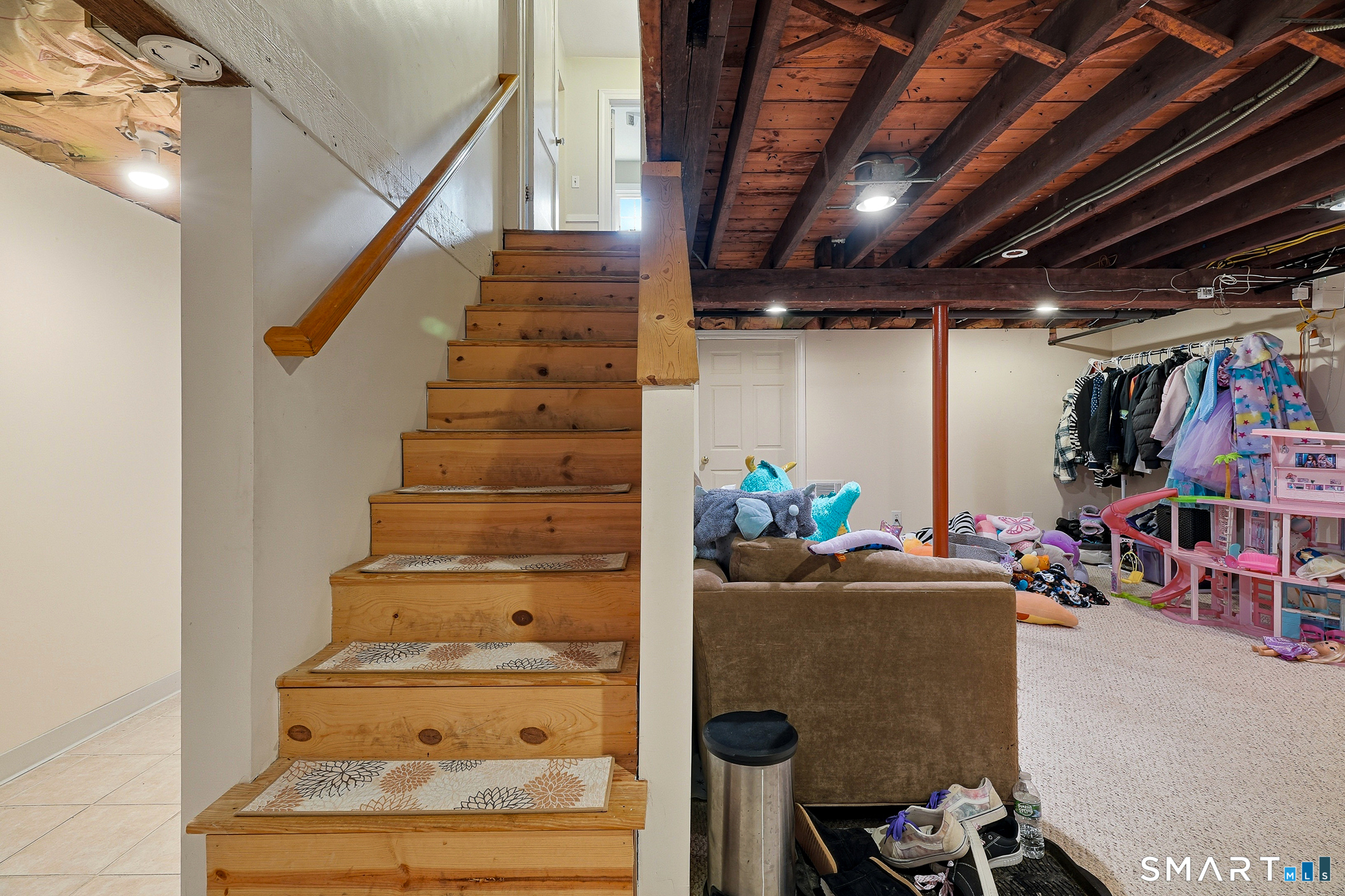 141 Elm Street Windsor Locks CT 06096