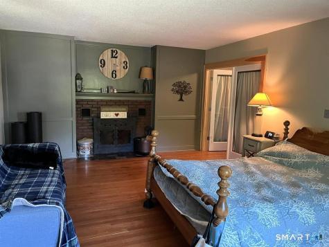 39 Grove Street Wallingford CT 06492
