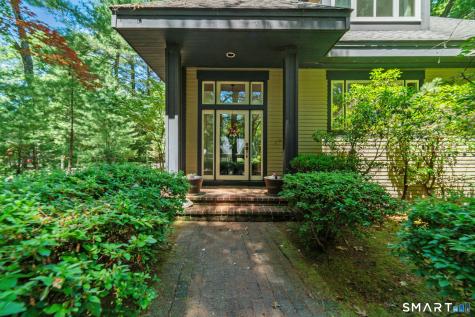 8 Beacon Heath Farmington CT 06032