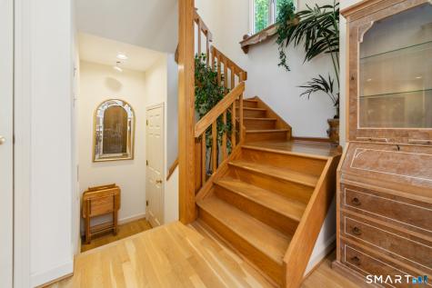 8 Beacon Heath Farmington CT 06032