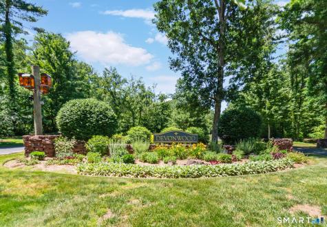 8 Beacon Heath Farmington CT 06032