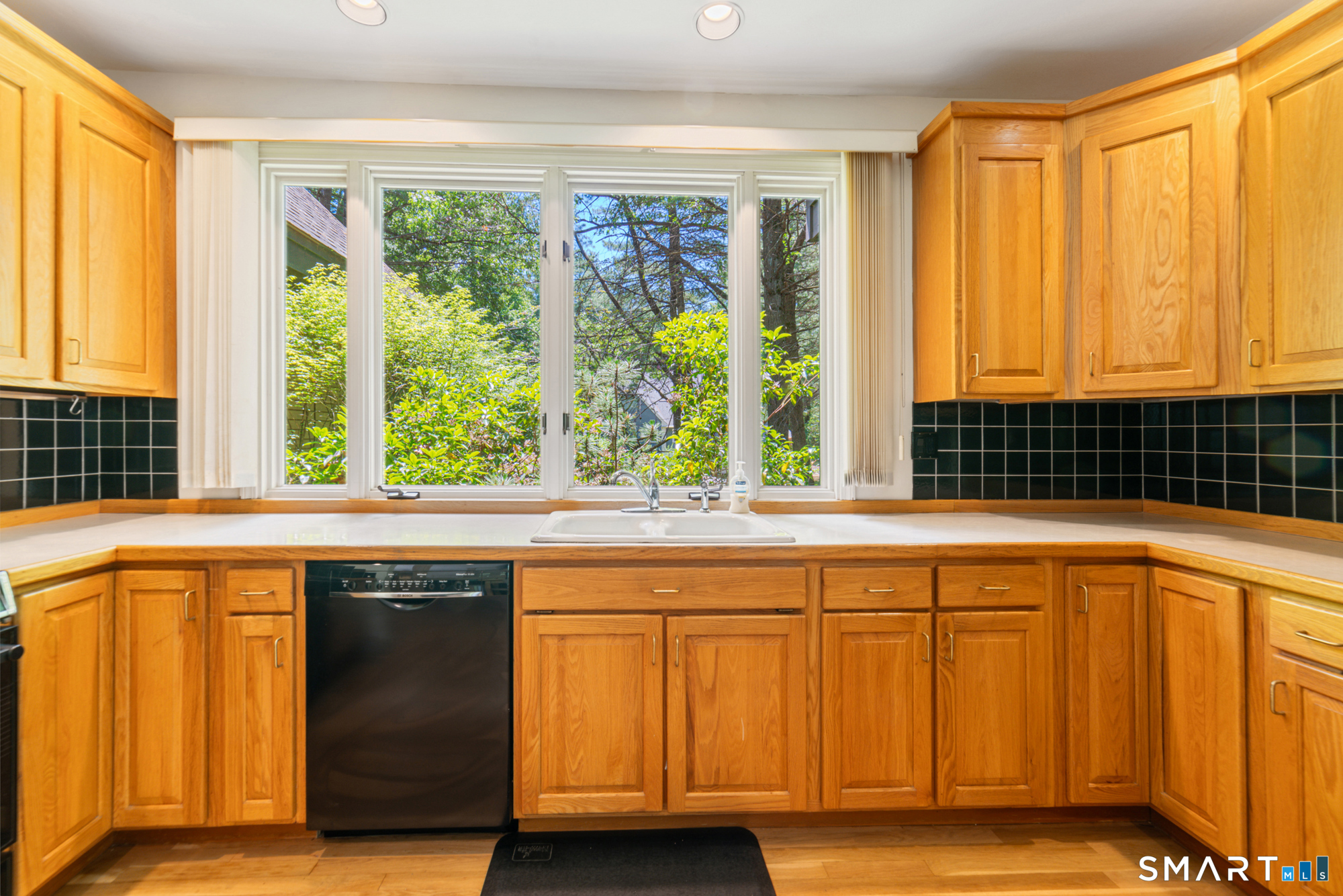 8 Beacon Heath Farmington CT 06032