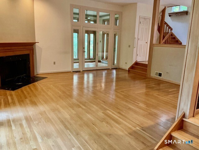 8 Beacon Heath Farmington CT 06032