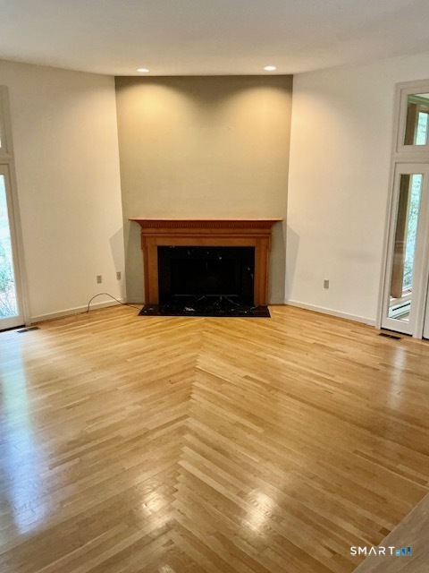 8 Beacon Heath Farmington CT 06032