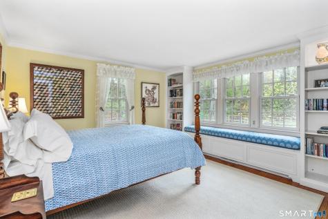 15 Sunfield Lane West Hartford CT 06107