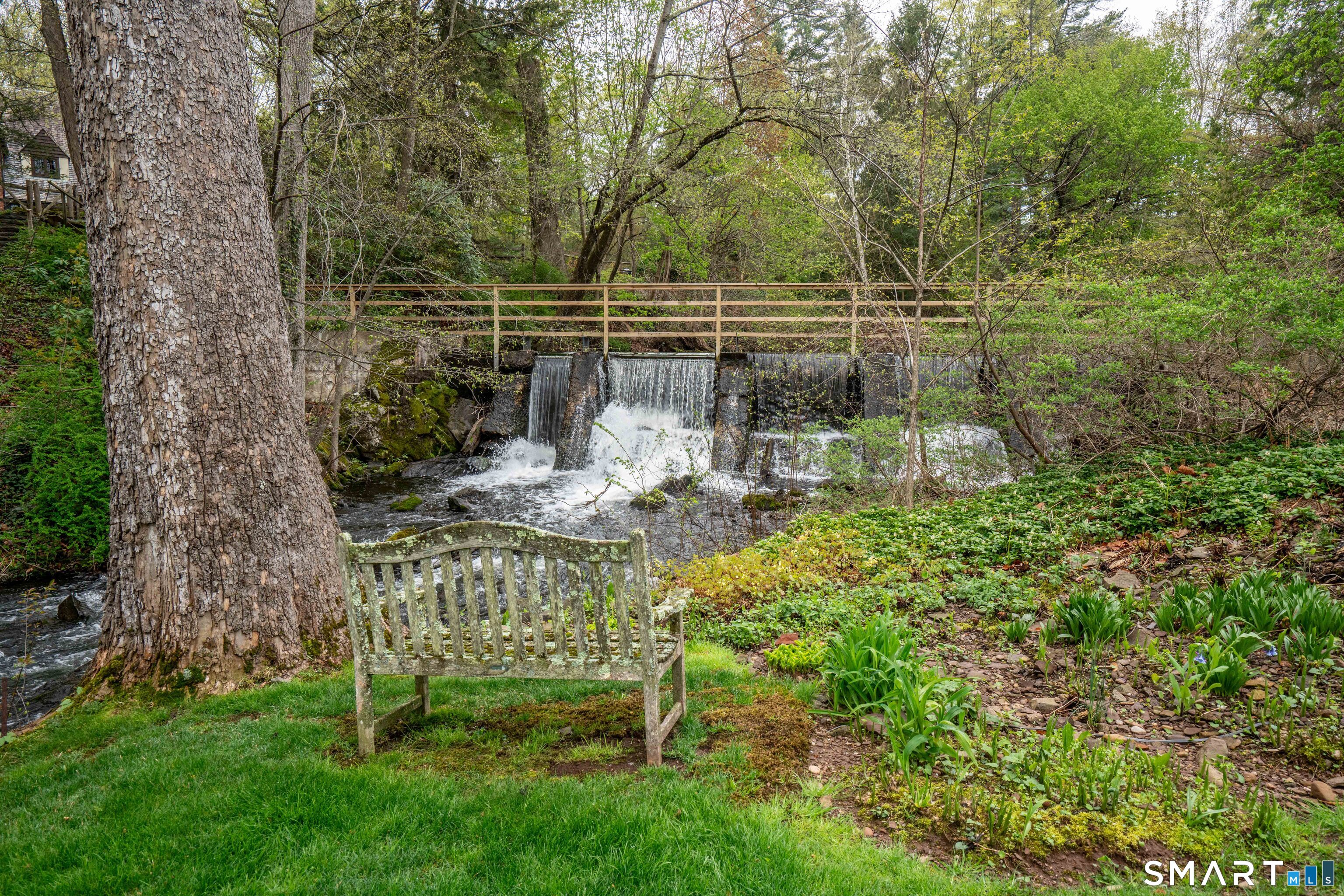 15 Sunfield Lane West Hartford CT 06107