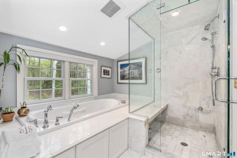 15 Sunfield Lane West Hartford CT 06107