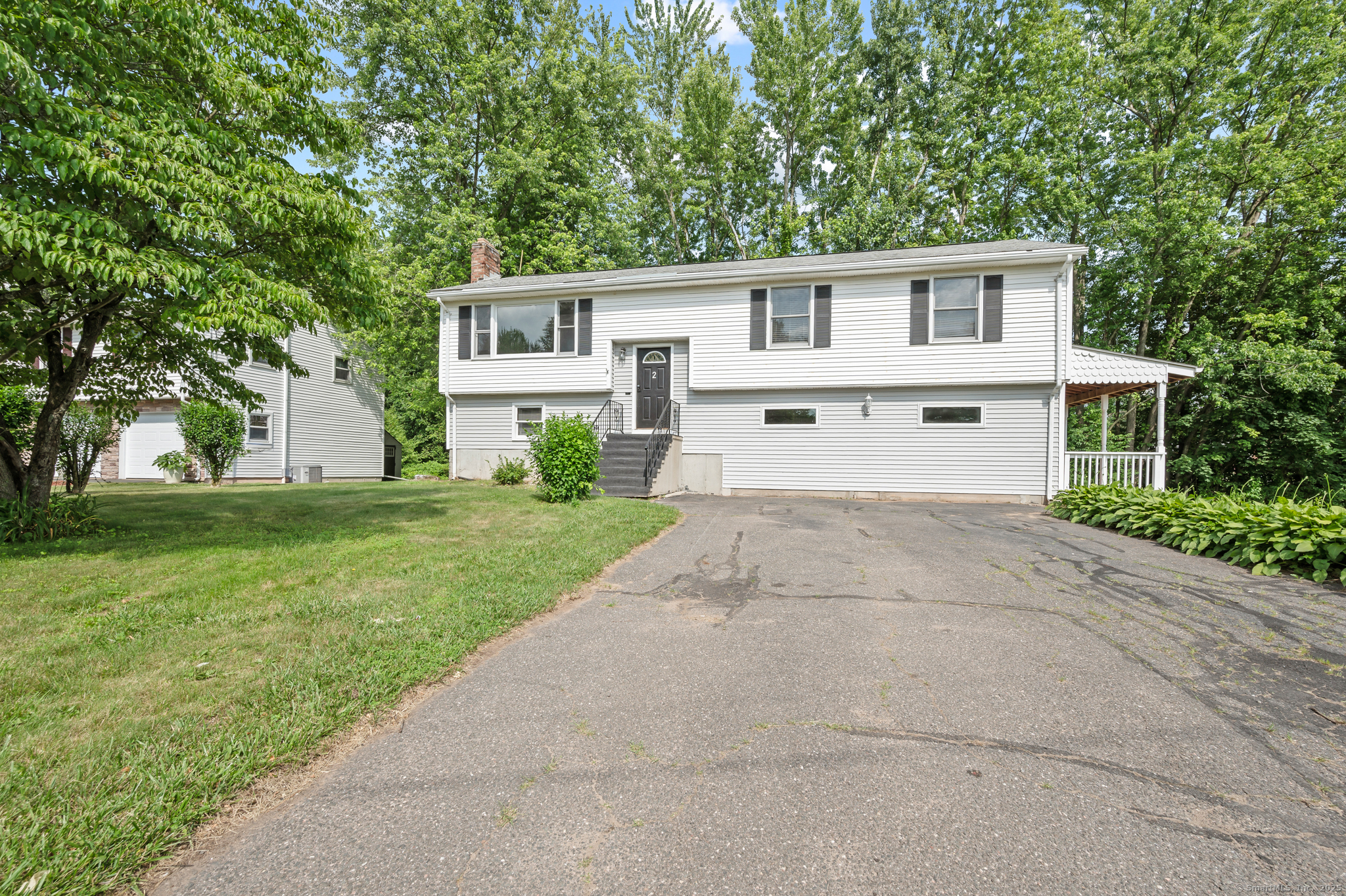 2 Hillyer Drive Enfield CT 06082