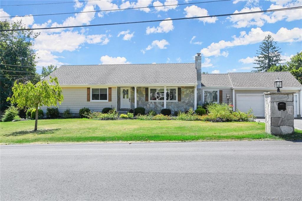 18 Botsford Place Trumbull CT 06611